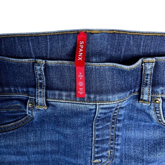 SPANX Women’s Pull On Flare Jean in Medium Dark Wash with Raw Hem Size Small P - Picture 8 of 11